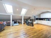 3 Bedrooms Flat for rent in Brondesbury Villas, Queen´s...