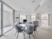 3 Bedrooms Flat for Rent in Buckingham Gate, SW1E | Foxtons