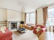 3 Bedrooms Flat for rent in Burghley Road, Kentish Town,...