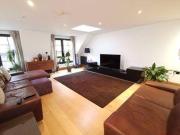 3 Bedrooms Flat for rent in Clave Street, London E1W 3 Bedrooms Flat for rent in Clave Street, London E1W