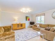 3 Bedrooms Flat for rent in Clear Water Place, Oxford OX2