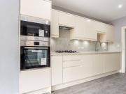 3 Bedrooms Flat for Rent in Gap Road | Foxtons