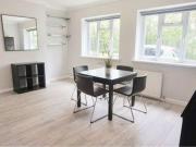 3 Bedrooms Flat for rent in Granville Place, London N12