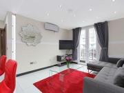 3 Bedrooms Flat for rent in Great Cumberland Place,...