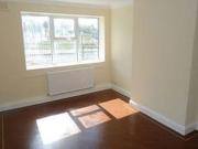 3 Bedrooms Flat for rent in Grenville Street South,...