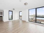 3 Bedrooms Flat for rent in Guild House, 393 Rotherhithe...
