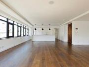 3 Bedrooms Flat for rent in Hallam Street, Marylebone,...