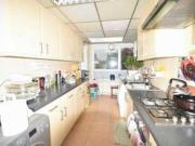 3 Bedrooms Flat for rent in Henrys Walk, Ilford IG6