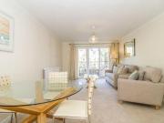 3 Bedrooms Flat for rent in Hernes Road, Oxford OX2