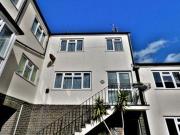 3 Bedrooms Flat for rent in High Street, Hastings Old...
