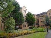 3 Bedrooms Flat for rent in Hughenden Lane, Glasgow G12
