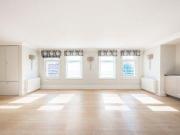 3 Bedrooms Flat for rent in Iverna Court, London W8