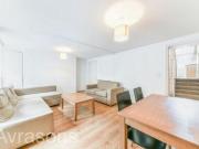 3 Bedrooms Flat for rent in Kennington Park Road, London...
