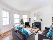 3 Bedrooms Flat for rent in Kensington Court, Kensington W8