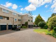 3 Bedrooms Flat for rent in Kew Gardens Road, Kew,...