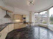 3 Bedrooms Flat for rent in Leeds Road, Harrogate HG2