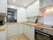 3 Bedrooms Flat for rent in Nicolson Street, Newington,...