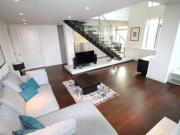 3 Bedrooms Flat for rent in Pan Peninsula East, Canary...