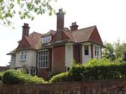 3 Bedrooms Flat for rent in Paradise Drive, Eastbourne BN20