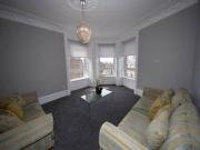3 Bedrooms Flat for rent in Park Avenue, Dundee DD4