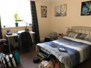 3 Bedrooms Flat for rent in Pavillion Road, West...