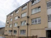 3 Bedrooms Flat for rent in Pentland Avenue, Paisley,...