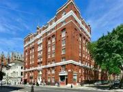 3 Bedrooms Flat for rent in Queen Alexandra Mansions,...