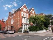 3 Bedrooms Flat for rent in Richmond Hill, Richmond TW10