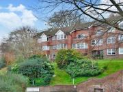 3 Bedrooms Flat for rent in Rookwood Court, Guildford GU2
