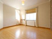 3 Bedrooms Flat for rent in Ruislip Court, Ruislip...