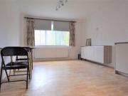 3 Bedrooms Flat for rent in Sheridan Court, 47 Belsize...