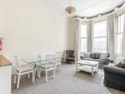 3 Bedrooms Flat for Rent in South Kensington | Foxtons