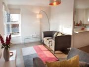 3 Bedrooms Flat for rent in St Johns Road, Leeds LS3
