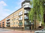 3 Bedrooms Flat for rent in Stanton House, Rotherhithe SE16