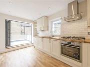3 Bedrooms Flat for rent in Stephendale Road, Fulham,...