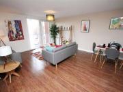 3 Bedrooms Flat for rent in The Riverside, Derwent...