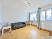 3 Bedrooms Flat for Rent in Tildesley Road | Foxtons