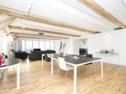 3 Bedrooms Flat for rent in Triangle Road, Hackney E8