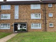 3 Bedrooms Flat for rent in Whipperley Way, Luton LU1