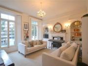 3 Bedrooms Flat for rent in Winchester Street, Pimlico,...