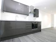 3 Bedrooms Flat for rent in Zircon House, Postway Mews,...