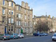 3 Bedrooms Flat for sale in Brunswick Street, Edinburgh EH7