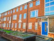 3 Bedrooms Flat for sale in Carlinghurst Road, Blackburn BB2