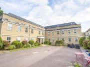 3 Bedrooms Flat for sale in Claybury Hall, Regents...