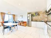 3 Bedrooms Flat for sale in Eastfields Avenue, Putney,...