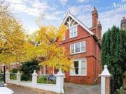 3 Bedrooms Flat for sale in Florence Road, Brighton,...