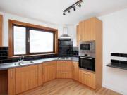 3 Bedrooms Flat for sale in Glasgow Road, Falkirk FK1
