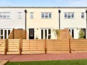 3 Bedrooms Flat for sale in High Street, Orpington BR6