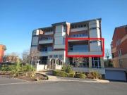 3 Bedrooms Flat for sale in Royal Park, Grosvenor Road,...