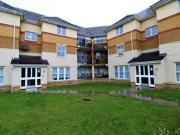 3 Bedrooms Flat for sale in Sewell Close, Chafford...